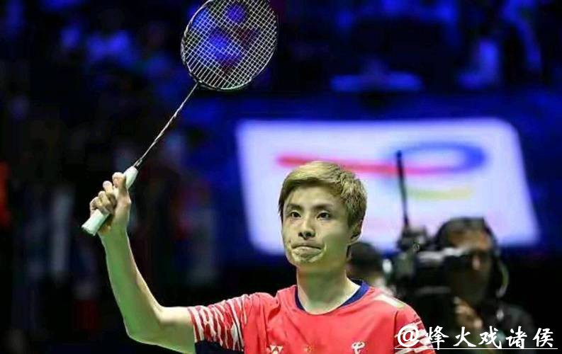 石宇奇2-1逆转小波波夫 晋级世锦赛男单八强